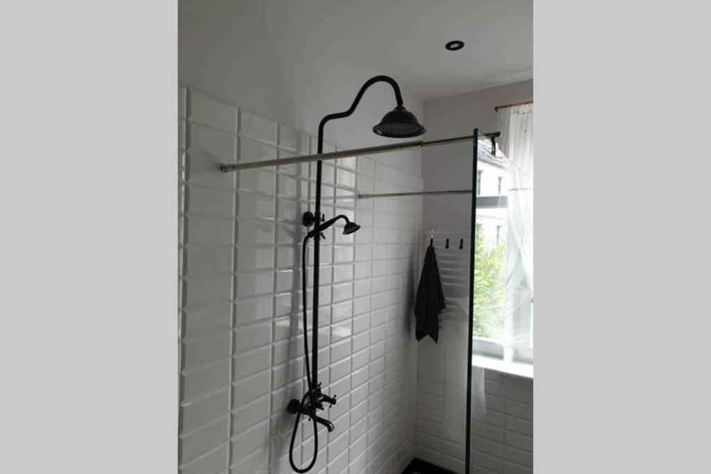 Apartament W Kamienicy Przy Plantach Kalisz Exterior foto