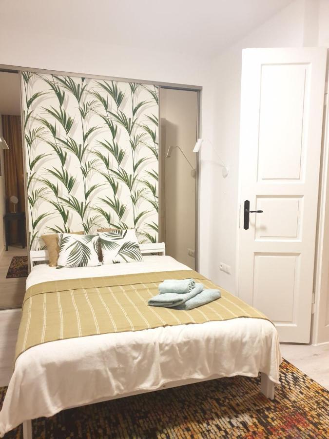 Apartament W Kamienicy Przy Plantach Kalisz Exterior foto